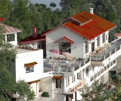 Woodsvilla Resort Ranikhet